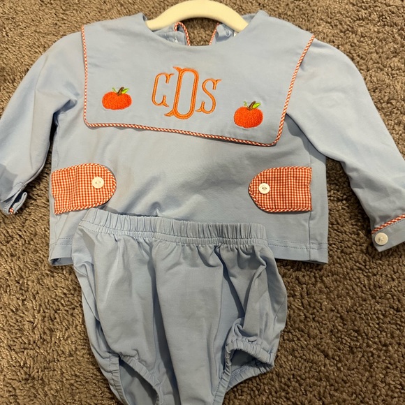 Eliza James CSD, monogrammed diaper set - Picture 1 of 1